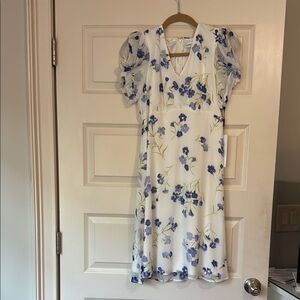 Brand New Floral Puff Sleeve Dress